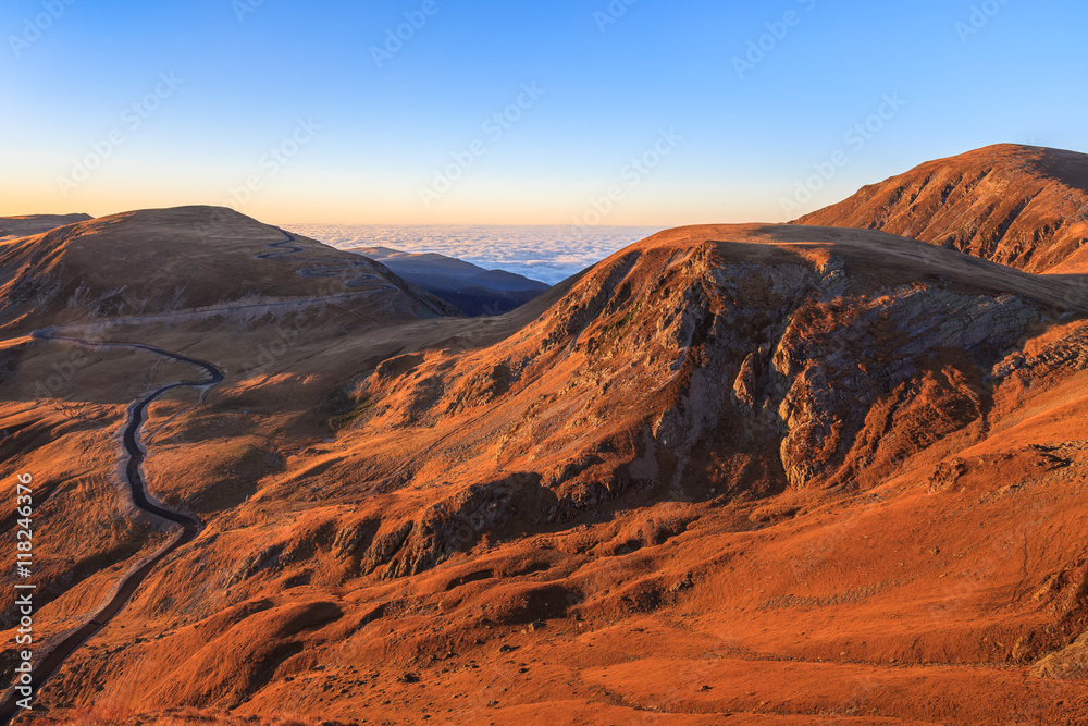 Naklejka premium Transalpina road 2145m, Romania
