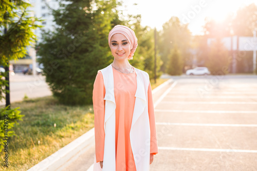 Εκτύπωση καμβά Muslim woman in hijab