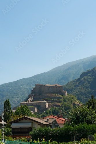 Fotografie Bard: vista del Forte di Bard il 29 luglio 2016