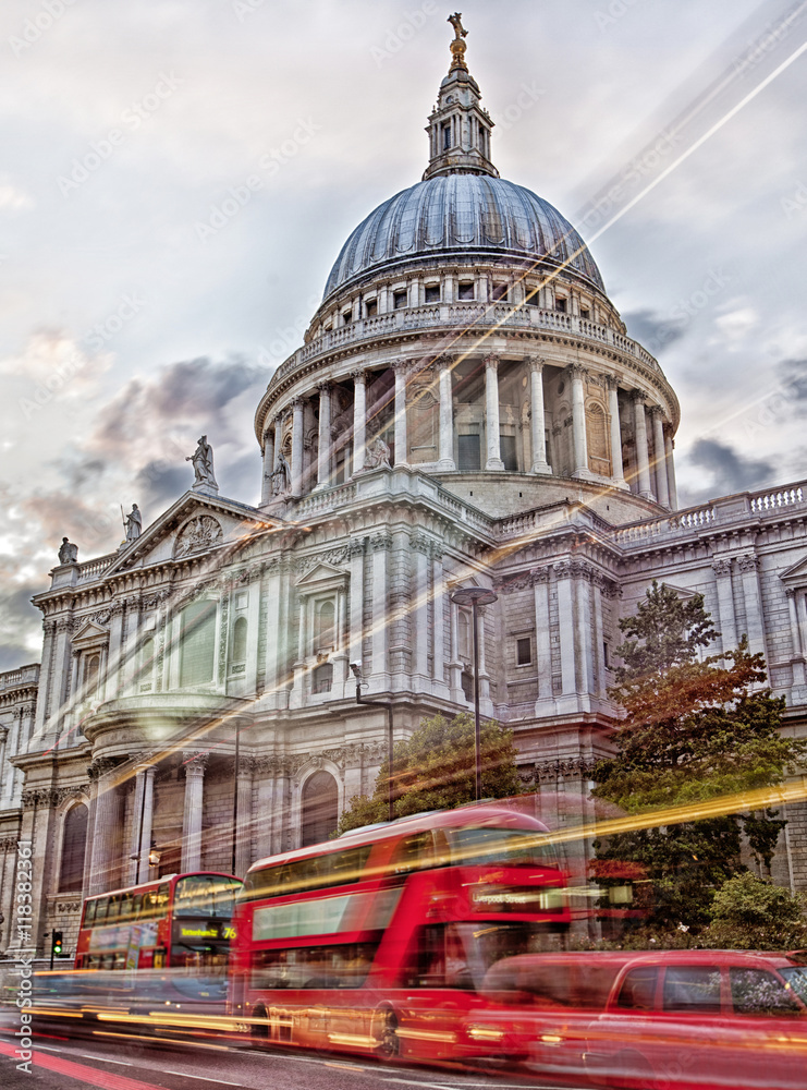 Fototapeta premium St Paul's Cathedral