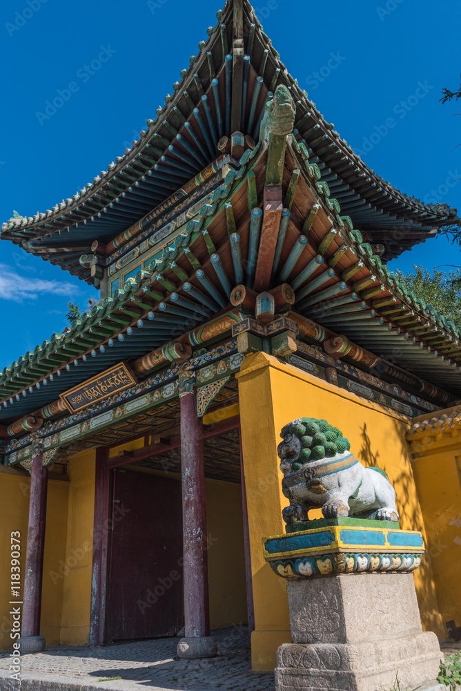Obraz premium Buddhistischer Tempel im Gandan Kloster Ulan Bator