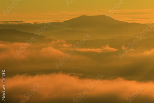 遠野盆地の雲海 © yspbqh14