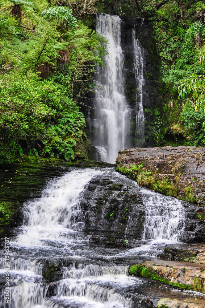 Fototapeta premium Mclean Falls in New Zealand