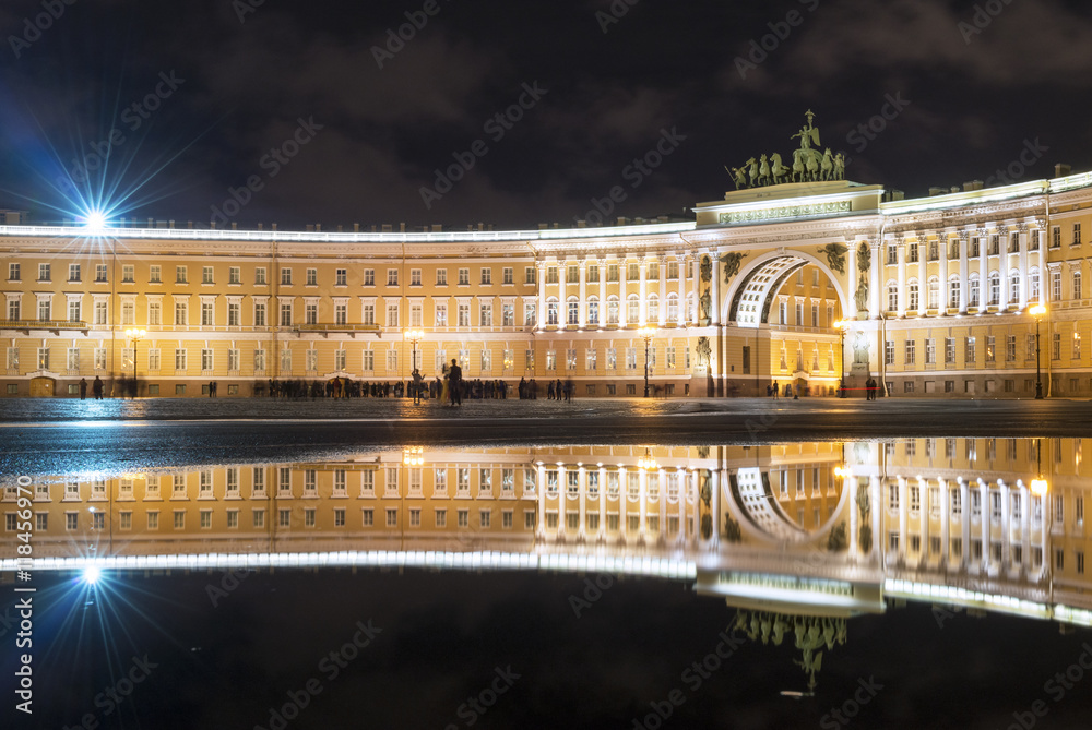 Saint-Petersburg building of the General Staff in the reflection