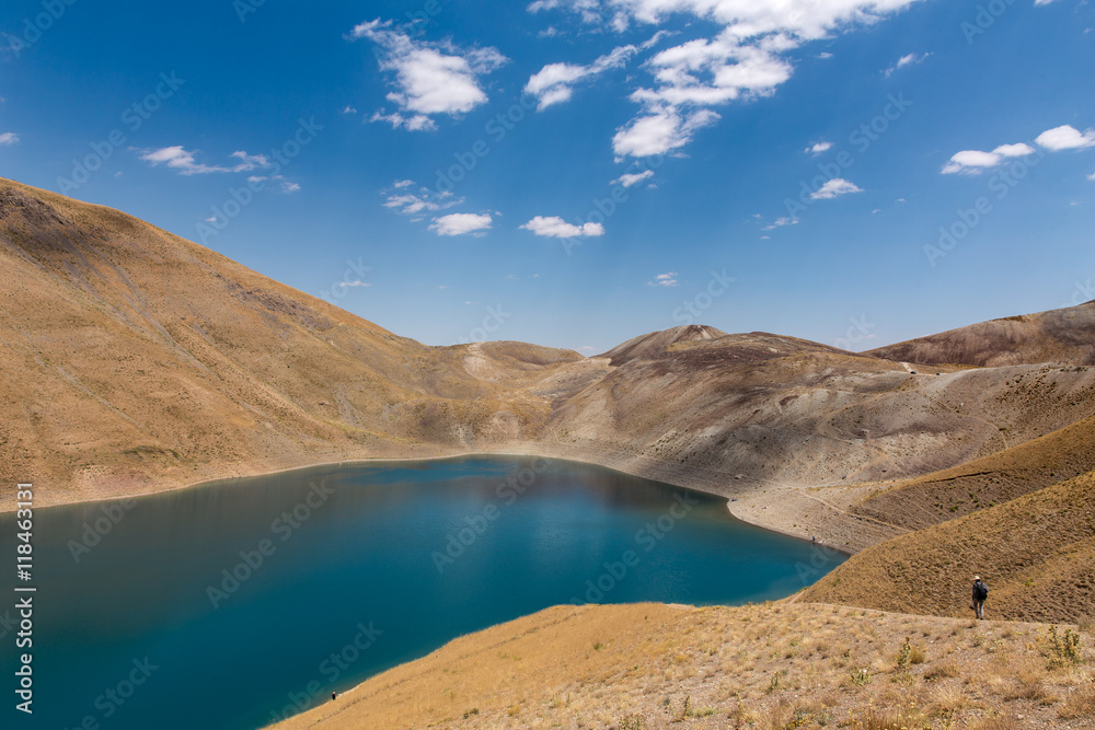 Obraz premium Tar Lake, Damavand, Iran