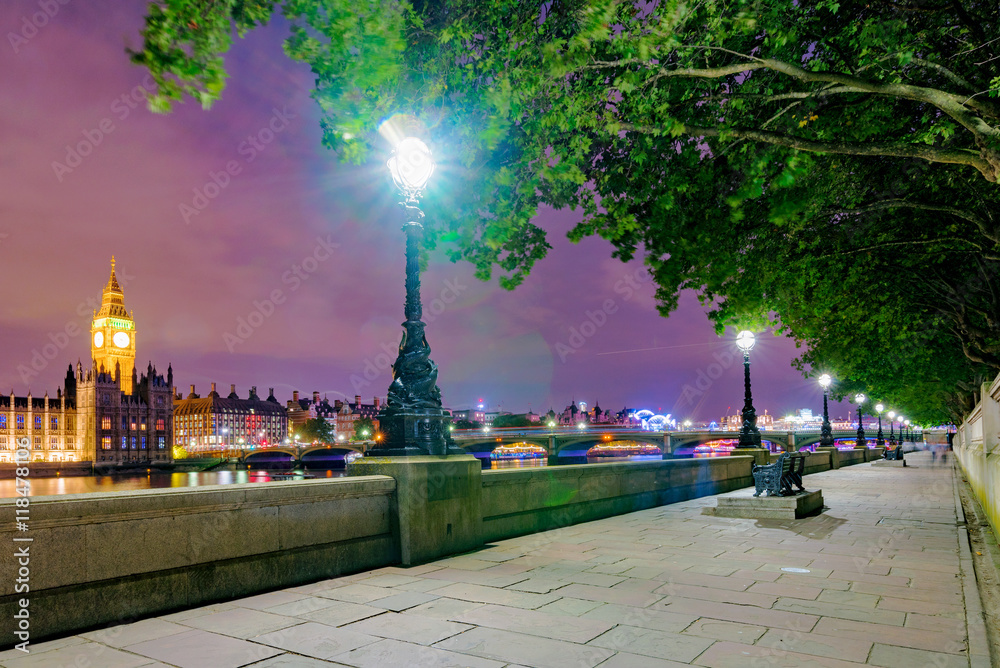 Fototapeta premium Riverside path at night
