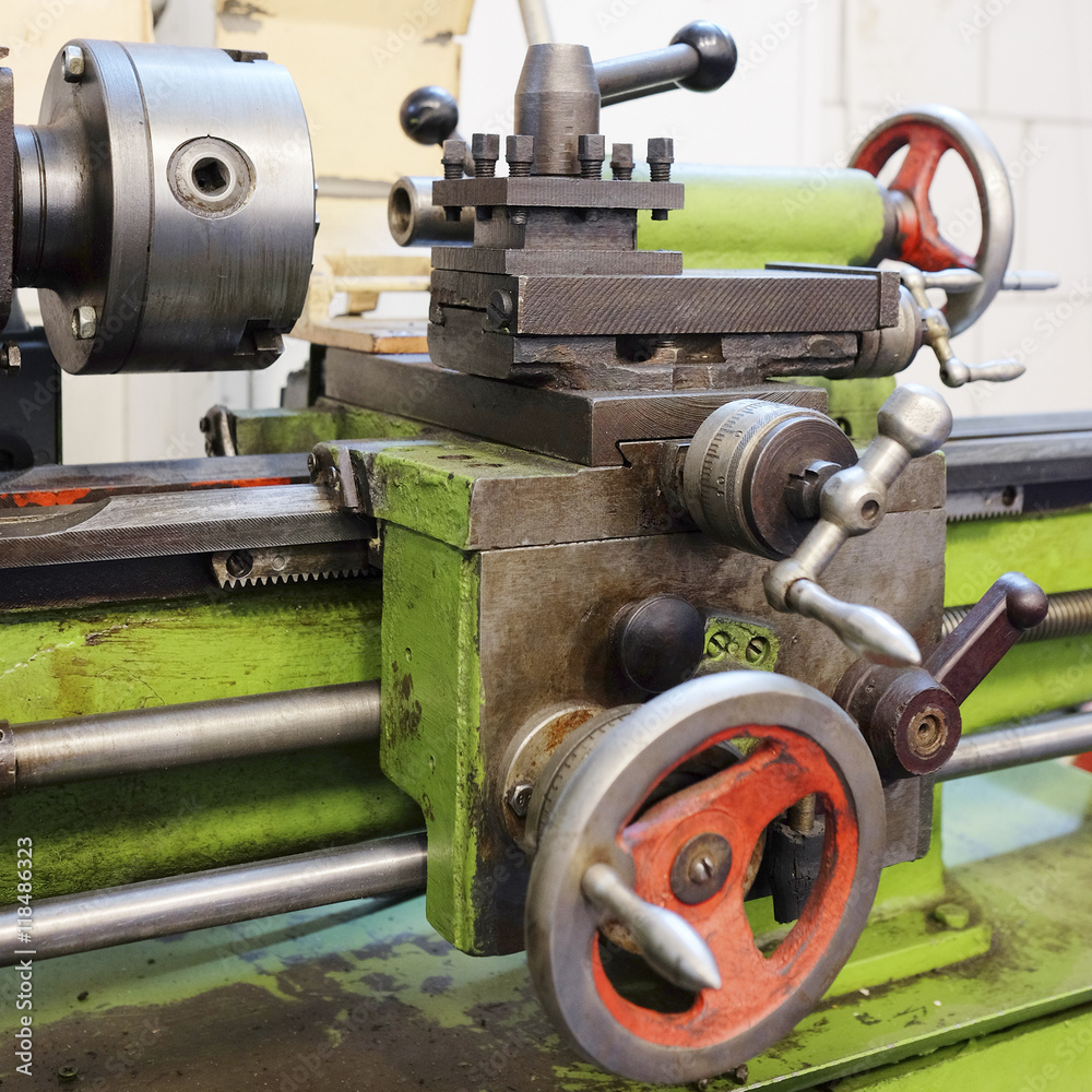 image of a lathe machine