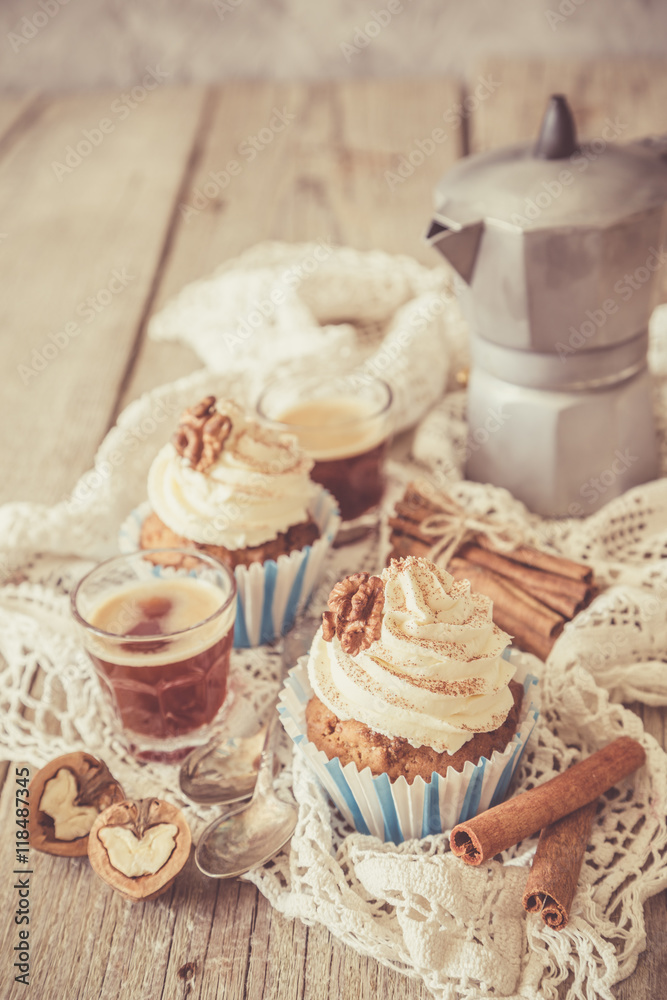 Carrot cake cupcakes with butter cream frosting Carrot cake cupcakes with butter cream frosting