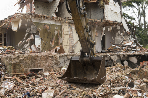 desctruction d'une maison photo