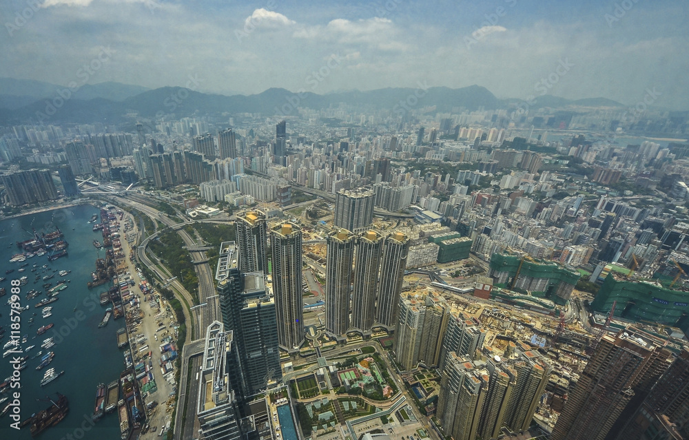 Fototapeta premium office building at night in hong kong