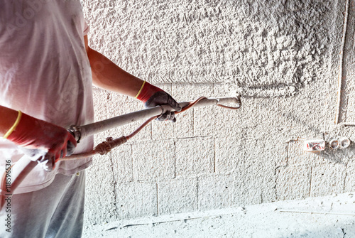 Plastering with a plastering pump