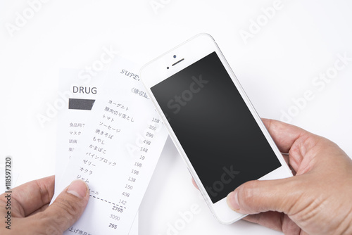 スマートフォンで家計管理

