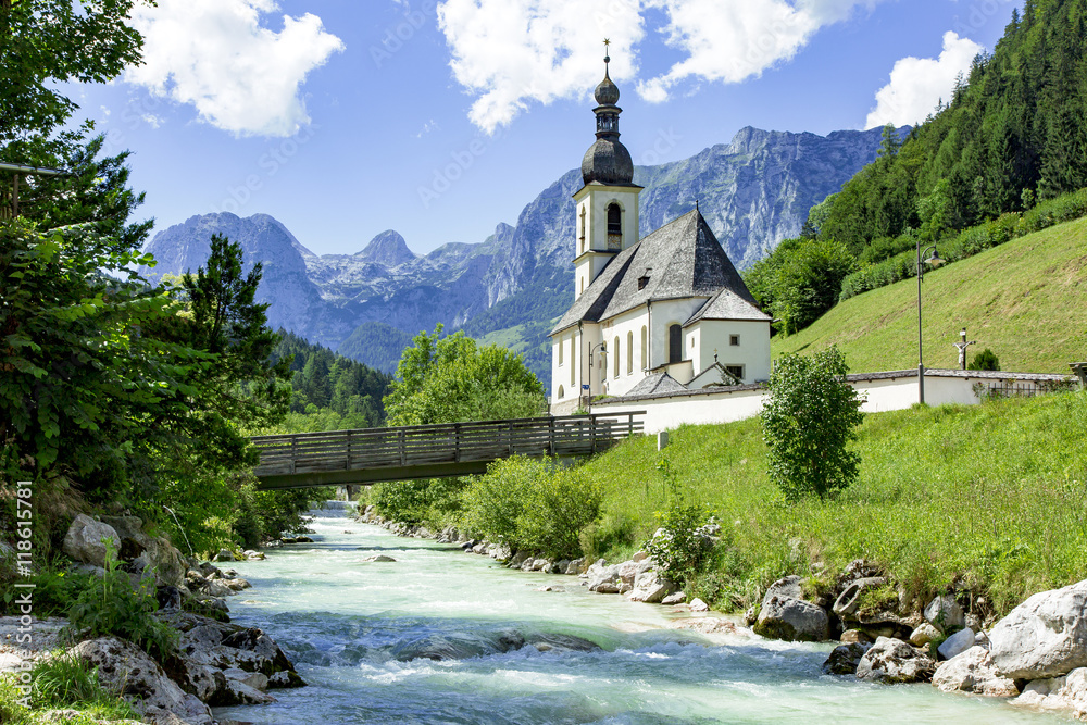 Church of Ramsau in Bavaria - obrazy, fototapety, plakaty 