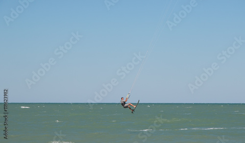 Kitesurf sul mare adriatico