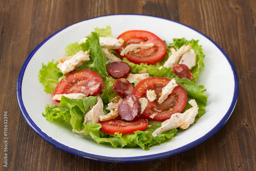 fresh salad with chicken and chourico