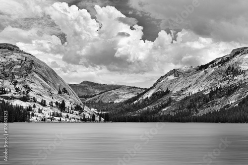 Slika na platnu Tanya Lake - Yosemite - Black and White