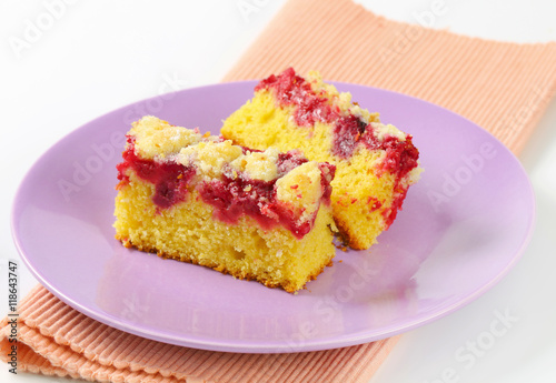 Raspberry crumb cake