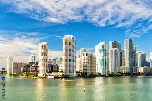Miami, Seascape with skyscrapers in Bayside © be free
