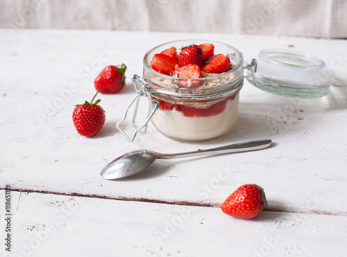 Yogurt with fresh strawberries