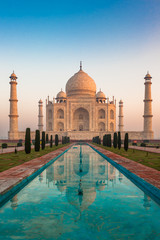 Wandcirkels India Taj Mahal in Agra overdag  © javarman