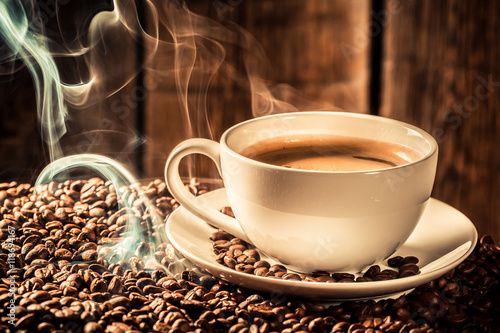 Fragrance coffee cup with roasted grains