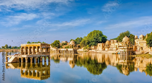 Gadi Sagar (Gadisar), Jaisalmer, Rajasthan, India, Asia
