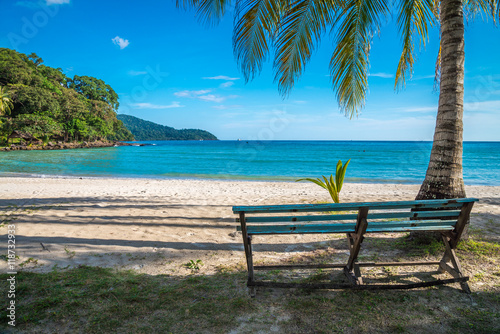 Fototapeta Naklejka Na Ścianę i Meble -  Beautiful tropical island beach, Koh Kood island Thailand - Travel summer holiday concept.