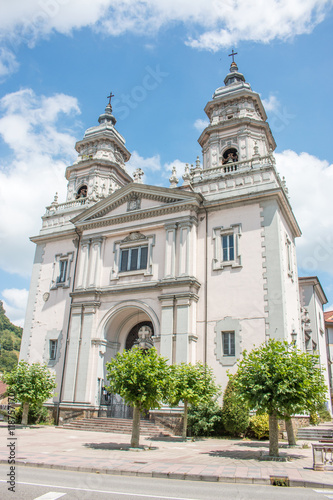 Iglesia de San Juan de Plaza Requexu Mieres Asturien (Asturias) Spanien