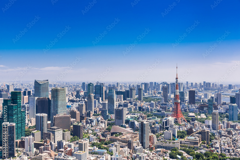 青空と都市風景