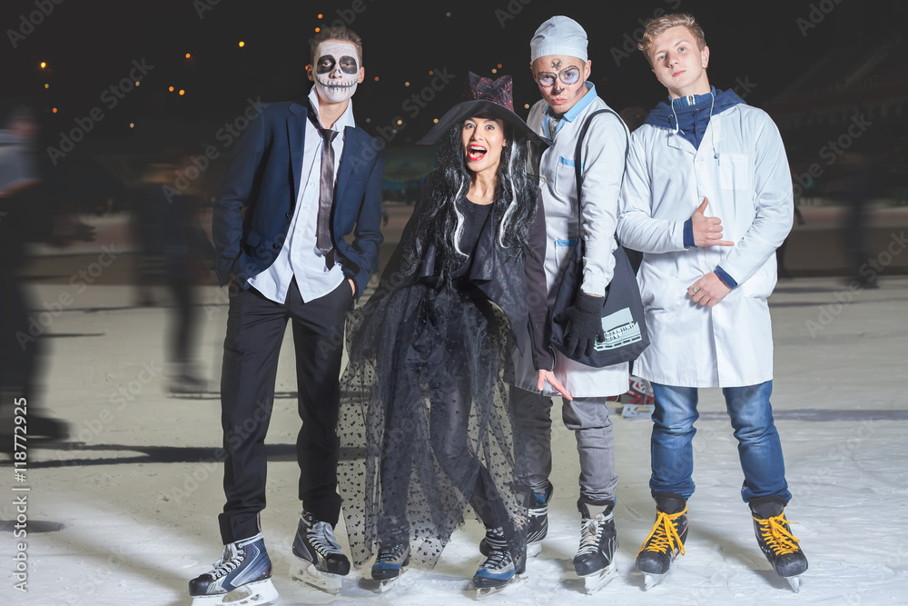 Obraz premium Halloween party at ice skating rink!