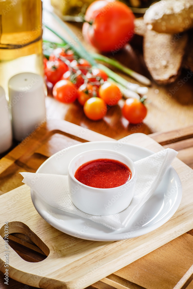 tomato sauce tomato sauce