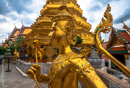 Canvas Print Golden Angle at Wat Phra Kaeo, Temple of the Emerald Buddha and the home of the Thai King