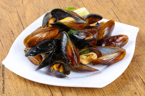 Boiled mussels