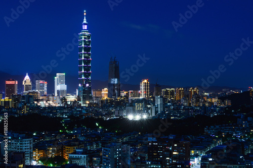 Wallpaper Mural Beautiful city skyline and night lights of Taipei, Taiwan Torontodigital.ca