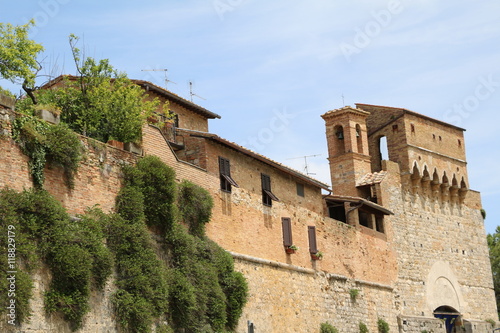 Piazzale Martiri di Montemaggio the Porta San Giovanni in San Gimignano, Tuscany Italy 