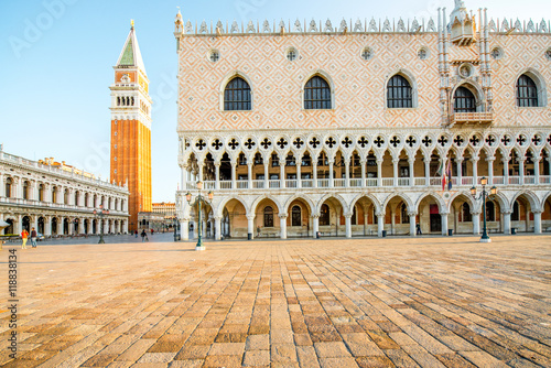 Foto Morning view on Doges palace and San Marco tower in the center of Venice