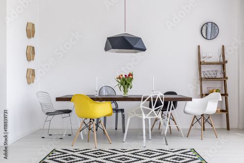 Obraz na płótnie Dine with style in this designer dining room