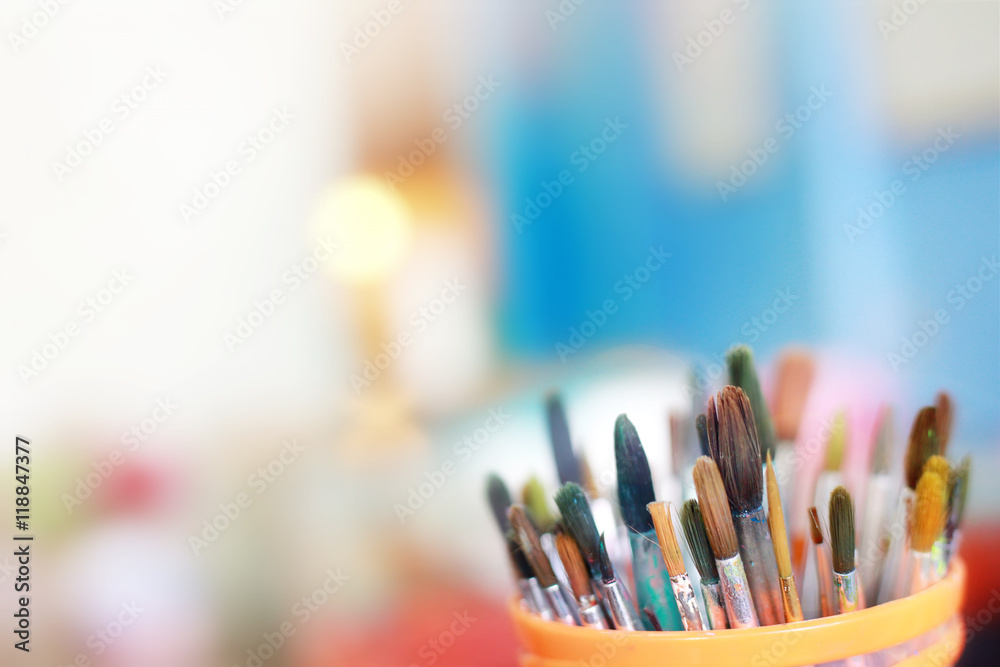 Group of old used paint brushes with clean background,soft focus. Group of old used paint brushes with clean background,soft focus.