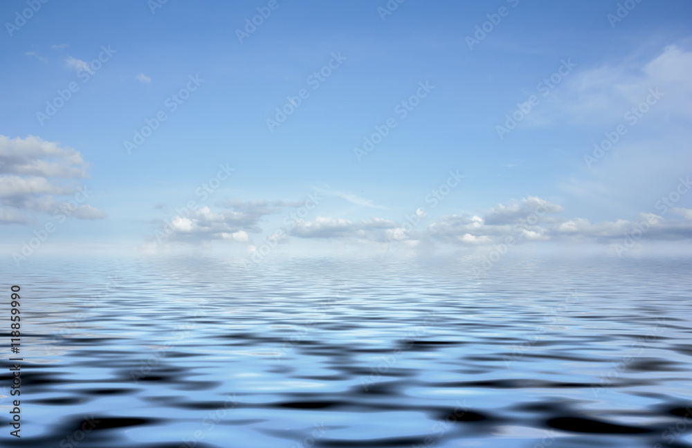 Obraz premium clouds on sky over lagoon