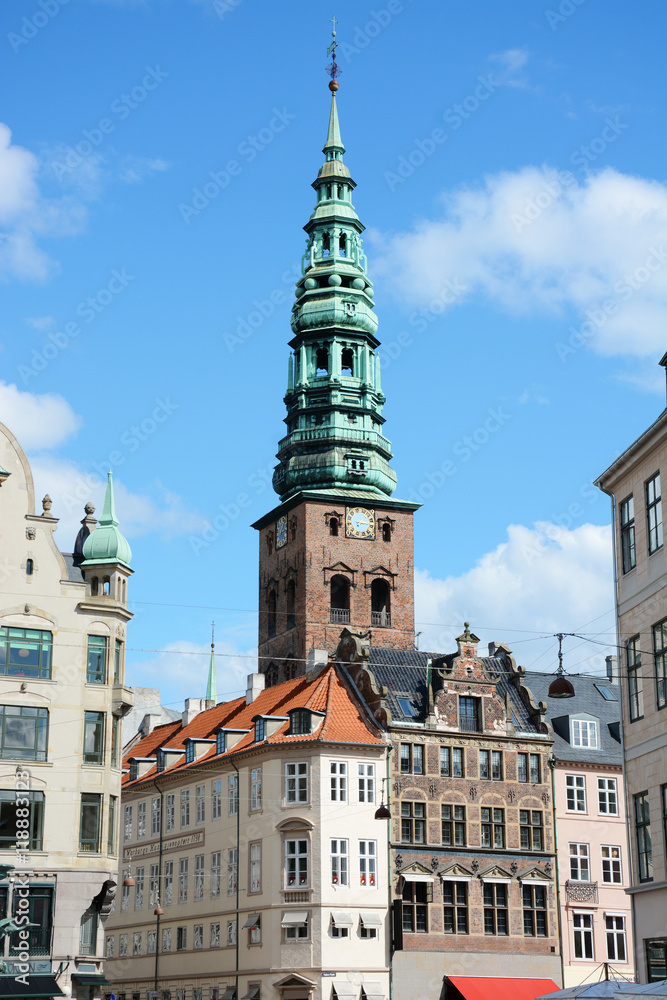 Turm der Kunsthallen Nikolaj, ursprünglich Kirche St. Nicholas in Kopenhagen
