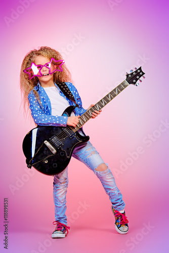 guitarist girl