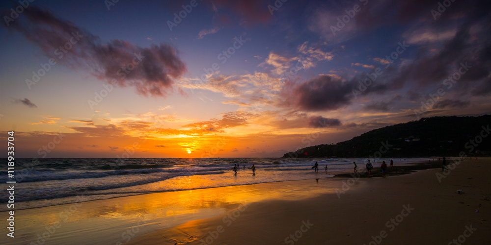 Fototapeta premium Sunset in Phuket, Thailand