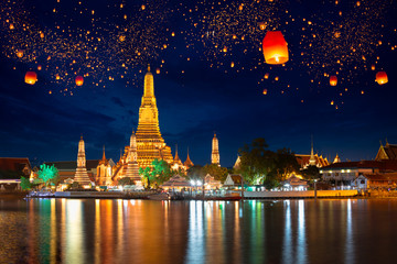 Keuken achterwand Bangkok Wat Arun met krathong lantaarn  © Patrick Foto