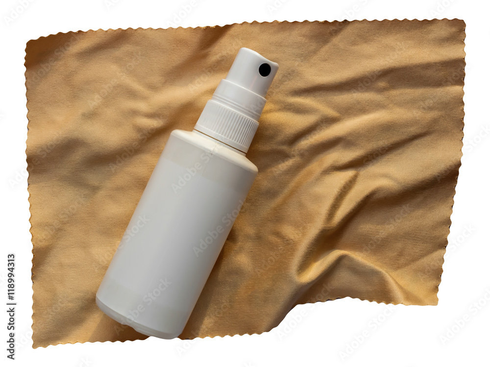 Panno in microfibra e flacone spray per la pulizia degli occhiali Stock  Photo