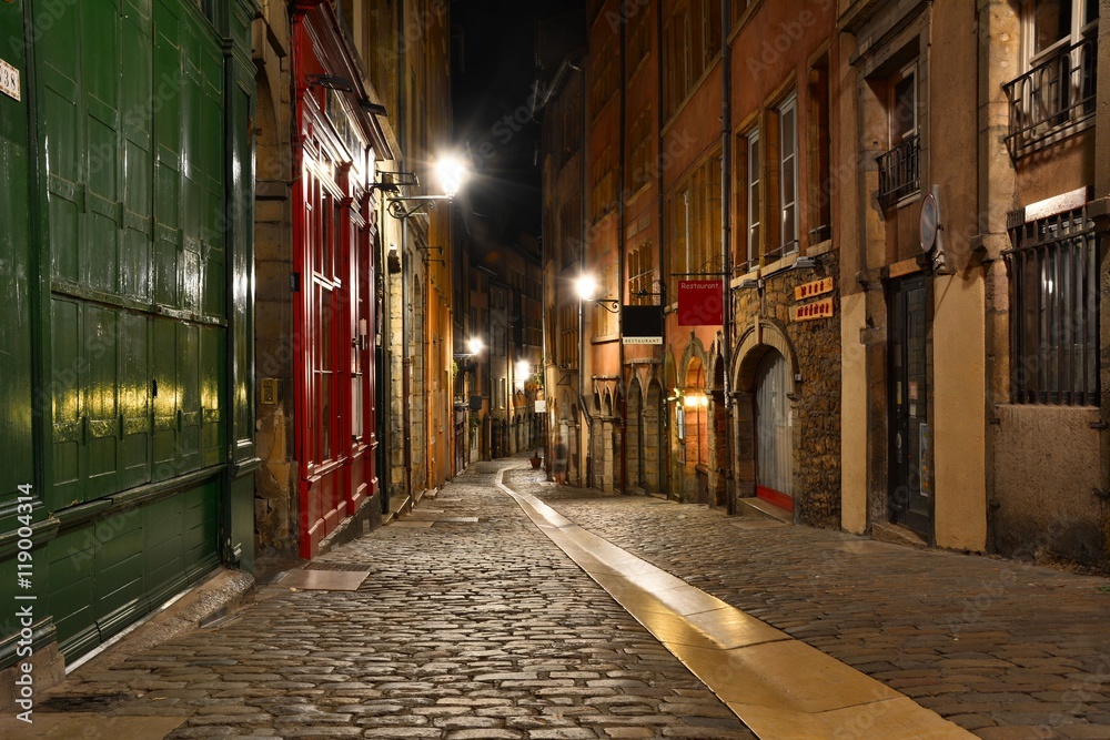 vieux lyon, rue du boeuf 