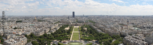 Look over Champs-Élysées at beautiful Paris spreading under bl © IVASHstudio