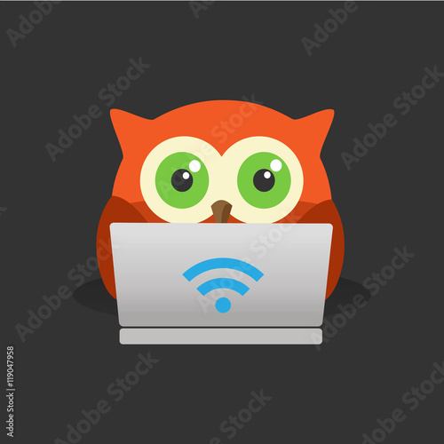Búho infantil con un ordenador portátil. Zona wifi