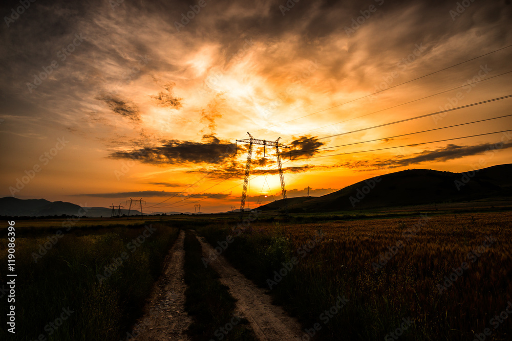 Obraz premium beautiful sunset clouds near Deva,Romania