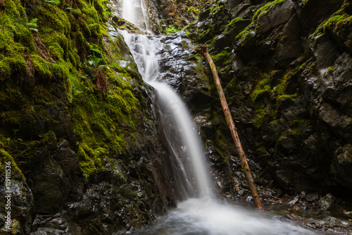 Fototapeta Naklejka Na Ścianę i Meble -  Waterfall in Vancouver