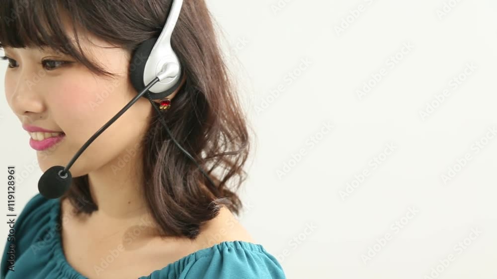 電話オペレーターの女性